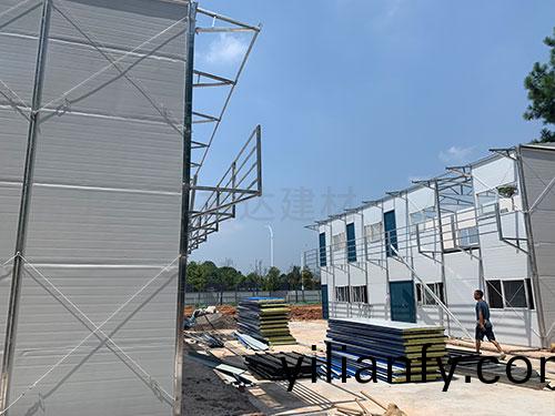 活(huo)動(dong)闆房(fang)