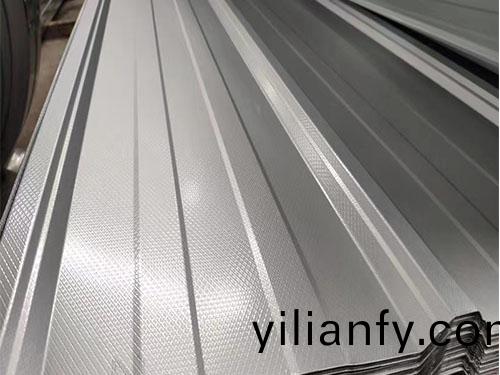 納米(mi)闆-綵(cai)鋼(gang)瓦類